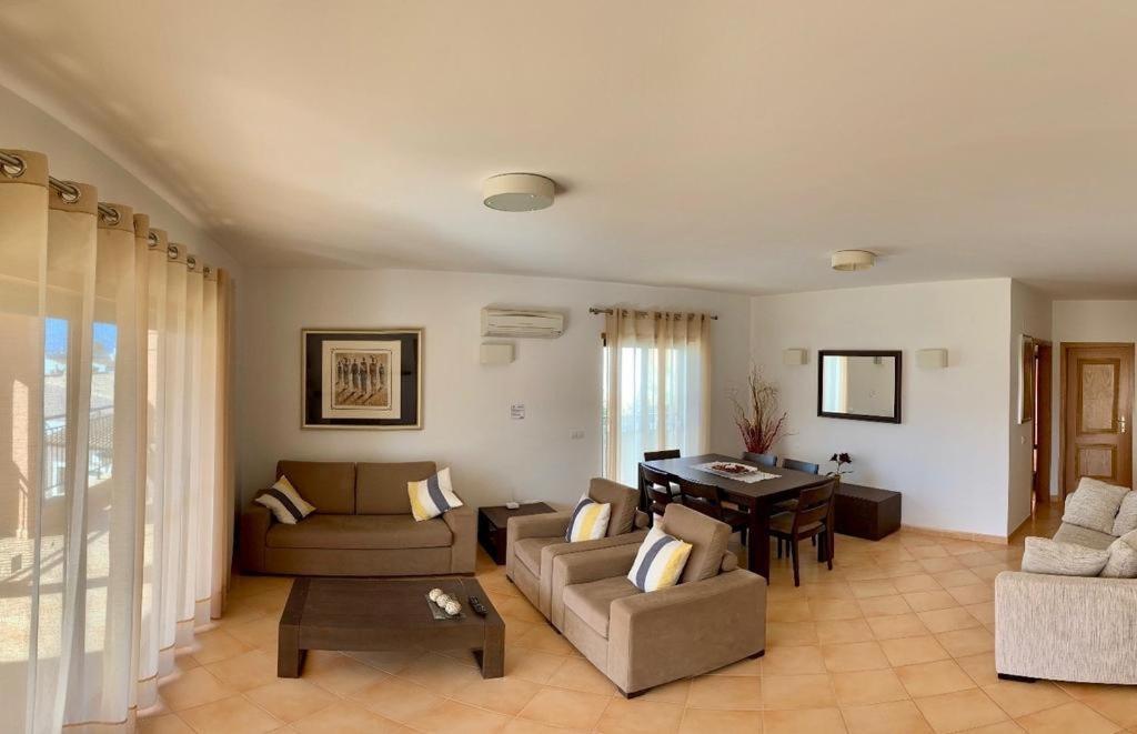 Luz Dina Luxury 2 Bedroom Apartment المظهر الخارجي الصورة